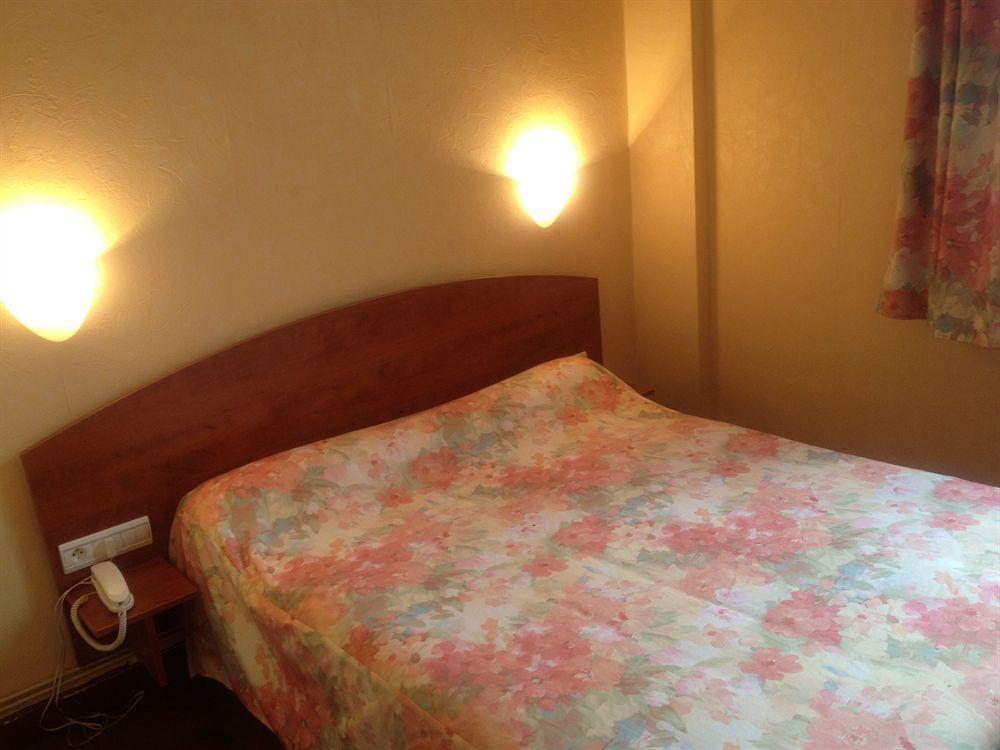 Hotel Des Lices - Angers Eksteriør bilde